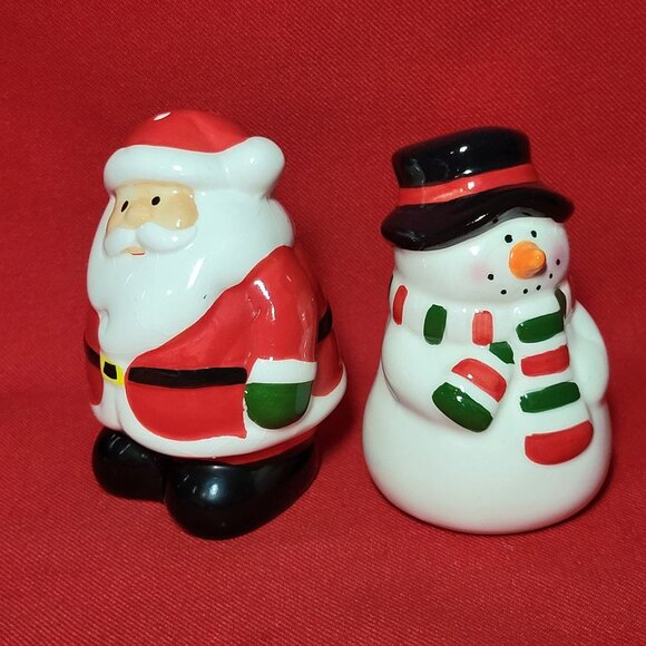 Santa Claus Snowman Salt and Pepper Shaker Christmas Kitchen Decor - Picture 9 of 12